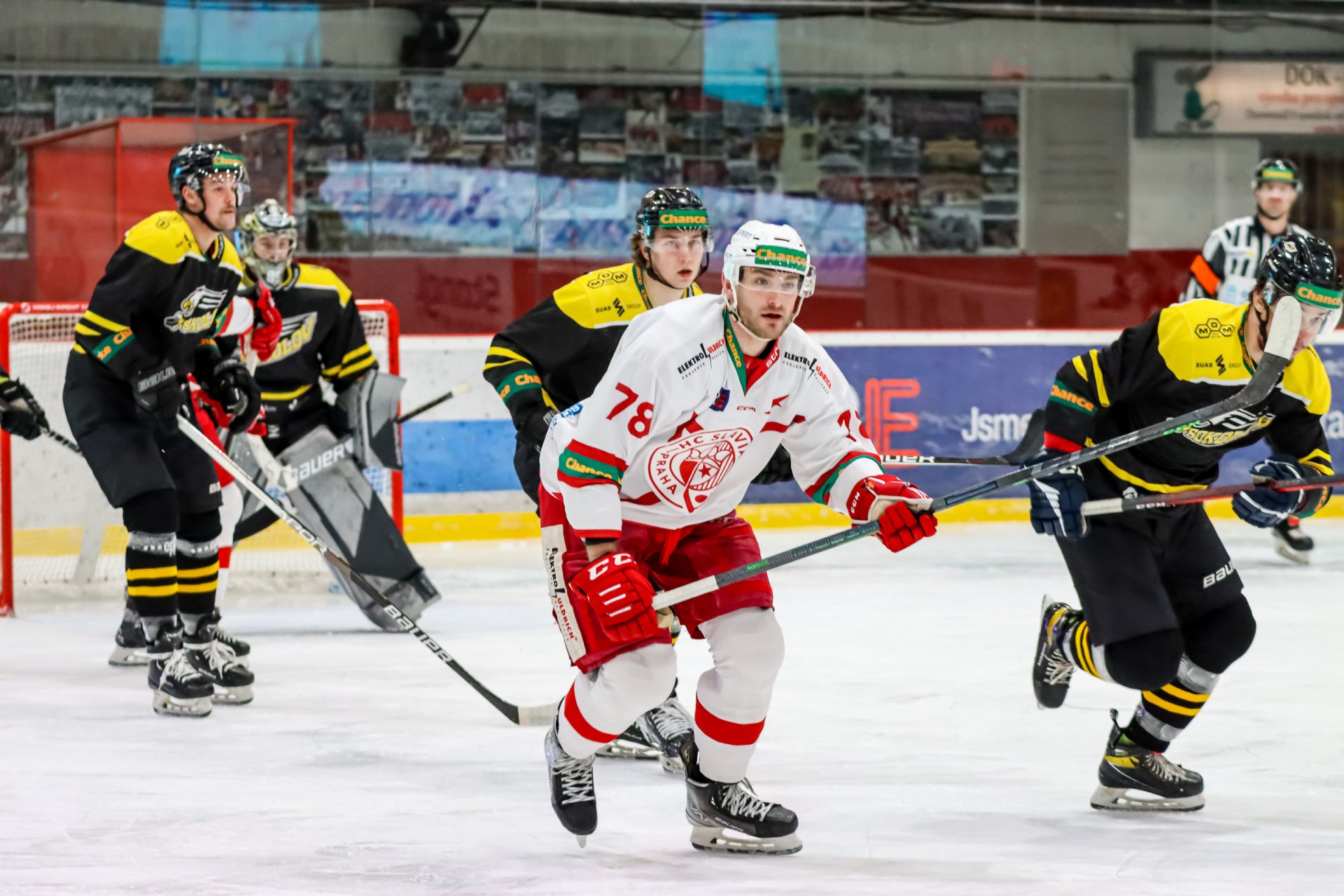 HC Slavia Praha | Reportáž Ze Zápasu: Sokolov - Slavia 3:5 | Hattrick ...